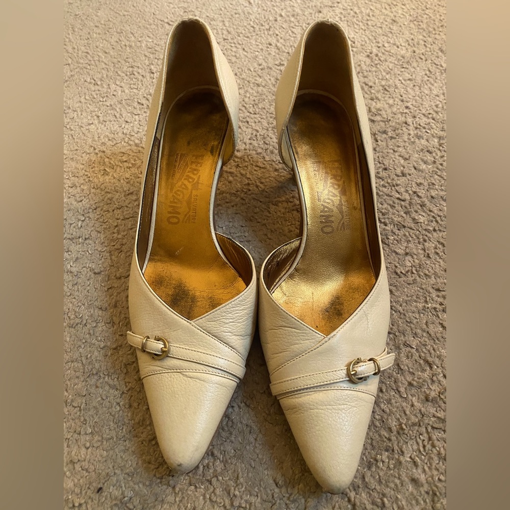 Cream Ferragamo 8B just in time for summer.